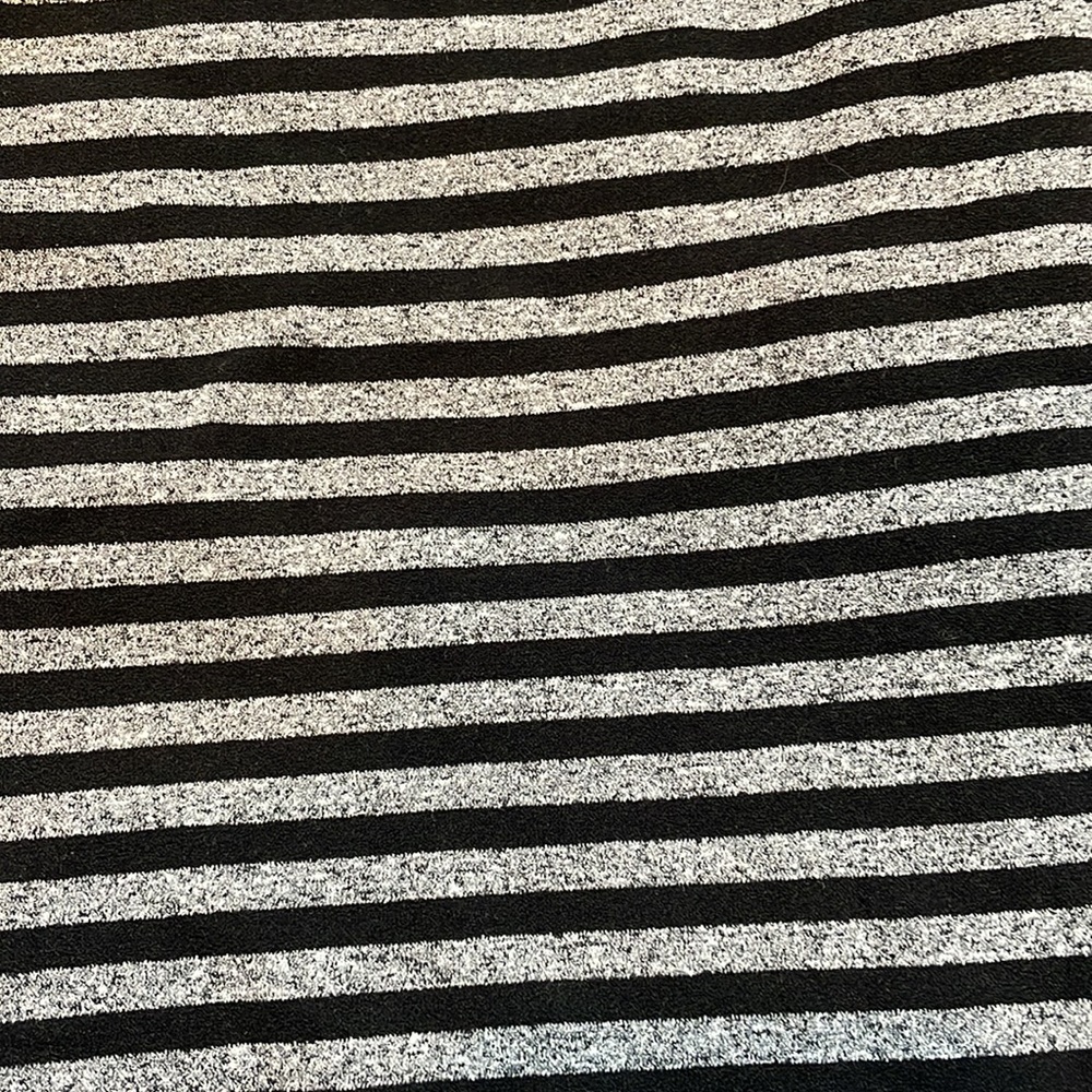 Tees by Tina like new dress - Picture 4 of 4